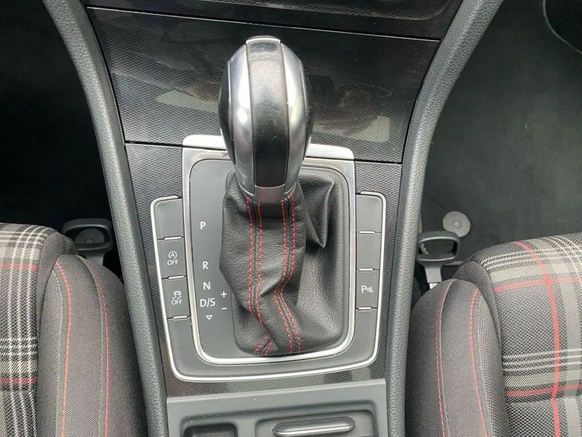 Volkswagen Golf usata a Torino (12)