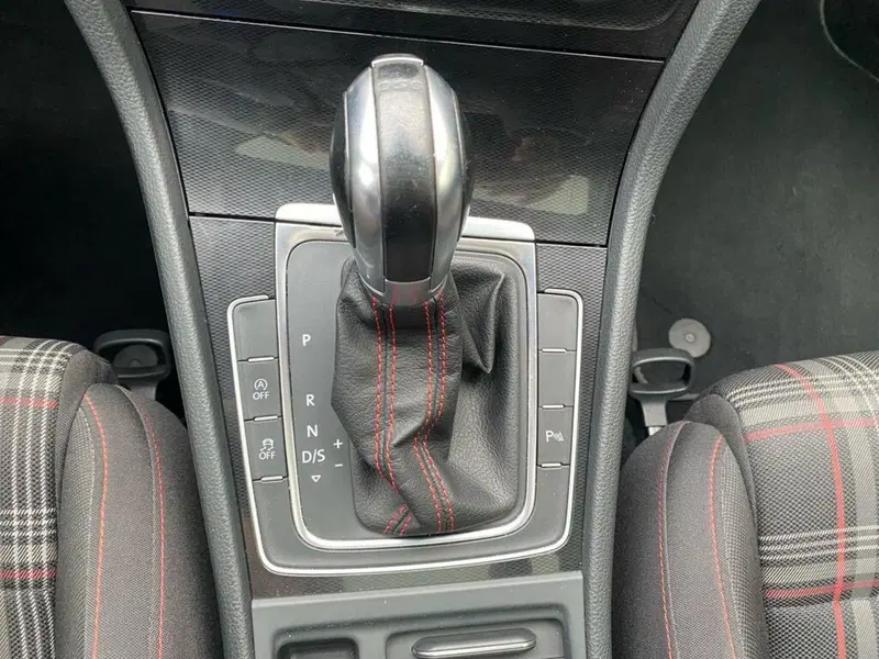 Volkswagen Golf usata a Torino (12)
