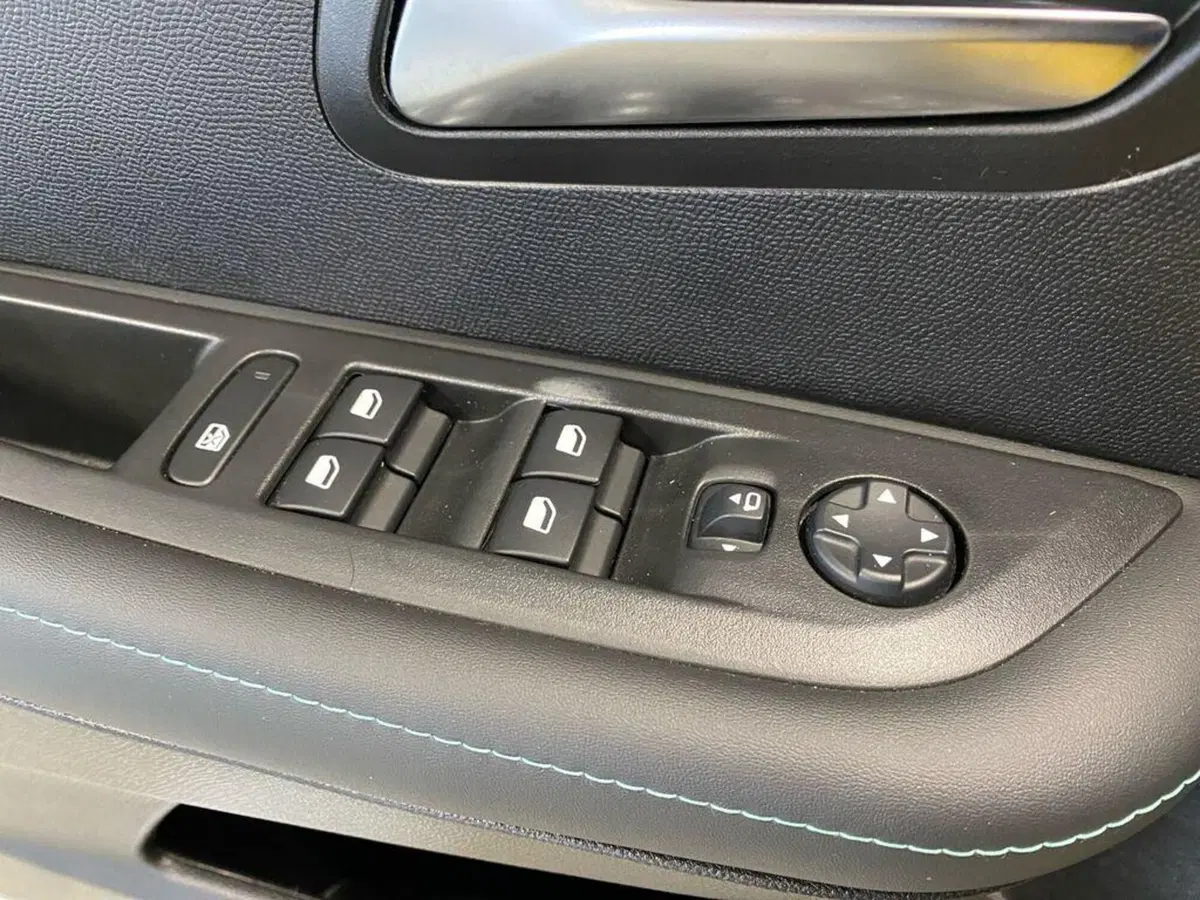 Peugeot 208 usata a Torino (13)