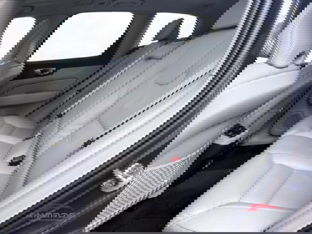 Volvo XC60 usata a Perugia (10)