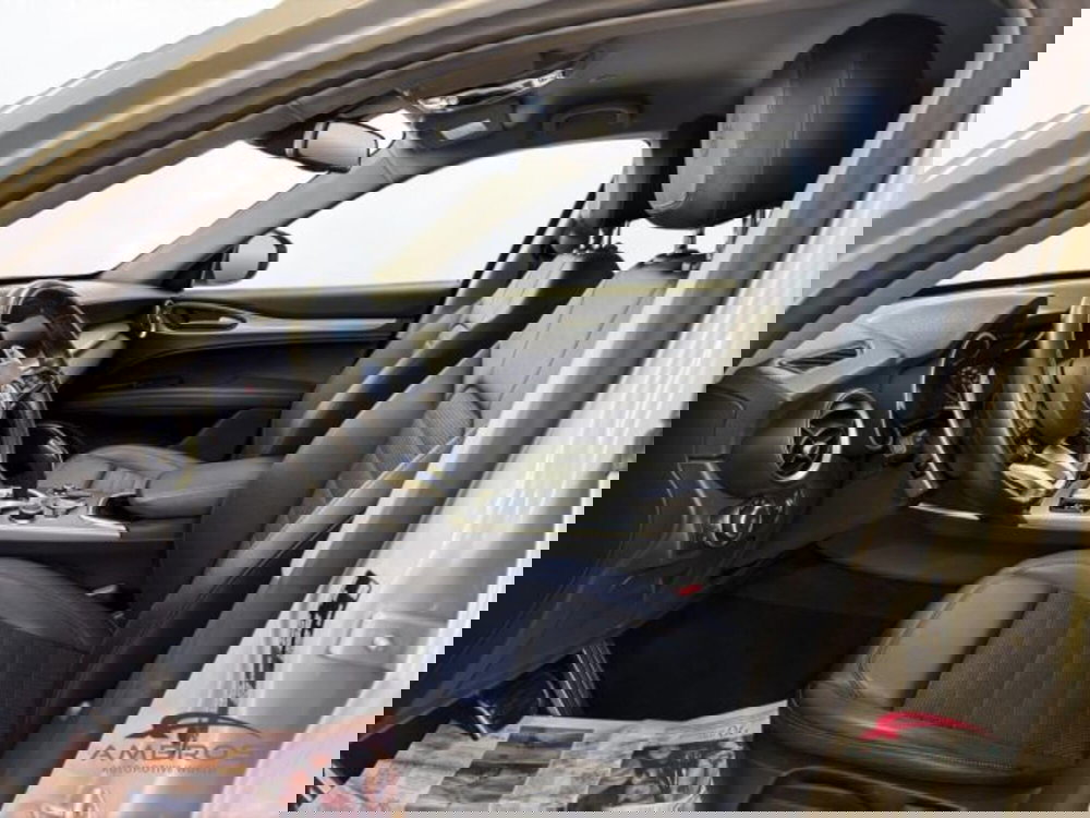Alfa Romeo Stelvio usata a Perugia (10)