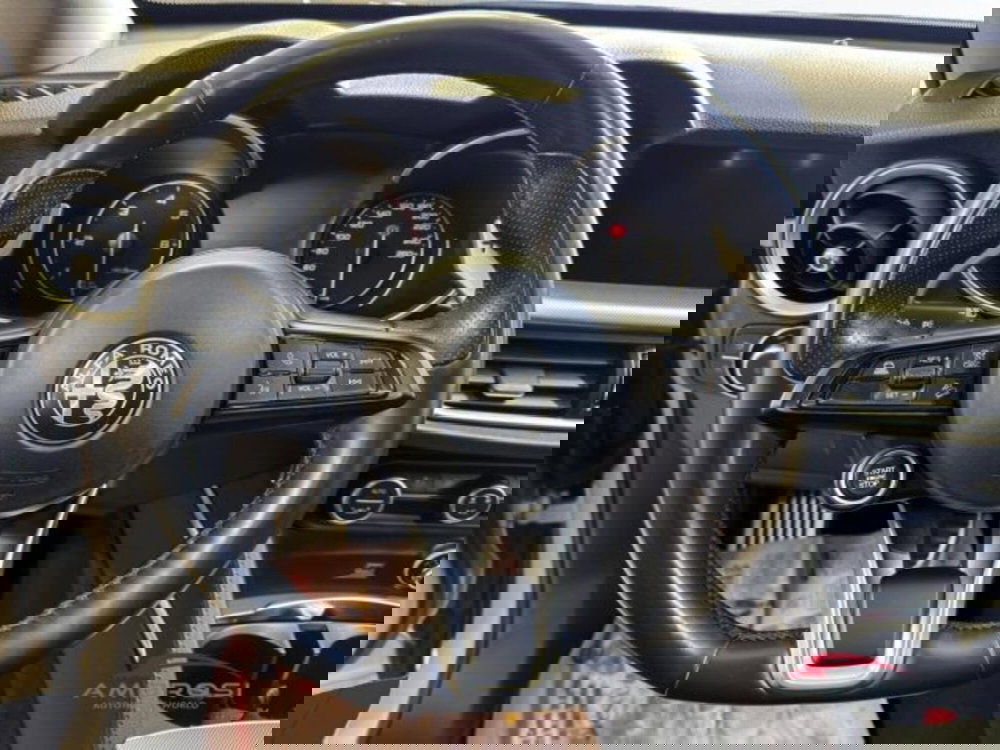 Alfa Romeo Stelvio usata a Perugia (14)