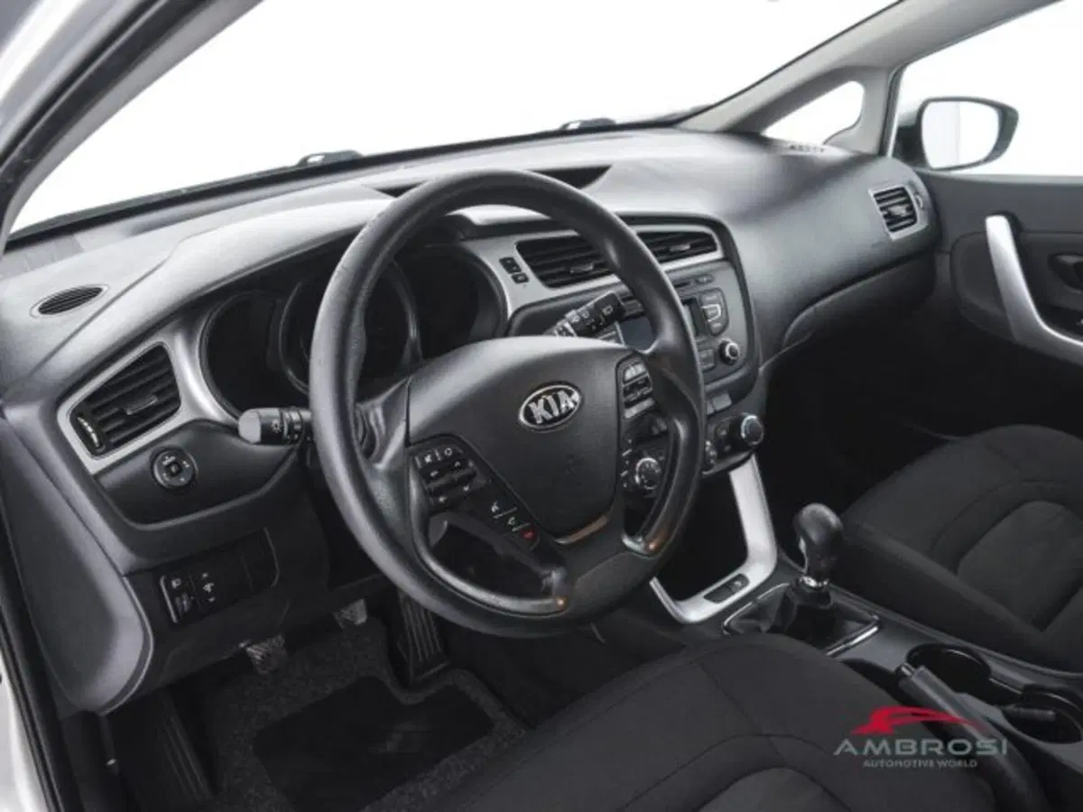 Kia Ceed usata a Perugia (8)
