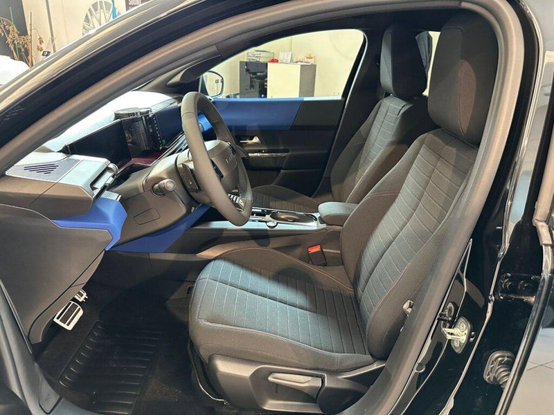 Lancia Ypsilon nuova a Sondrio (10)