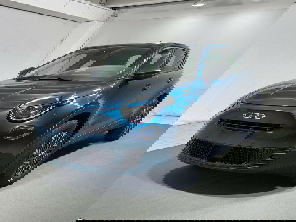 Fiat 600 nuova a Sondrio