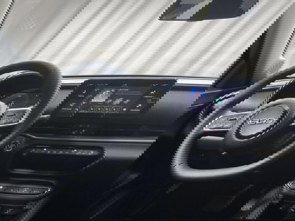 Fiat 600 nuova a Sondrio (14)