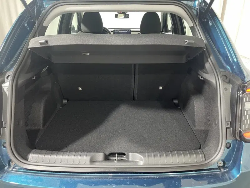 Fiat 600 nuova a Sondrio (15)