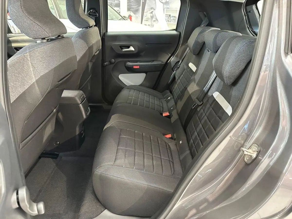 Citroen C3 Aircross nuova a Sondrio (11)