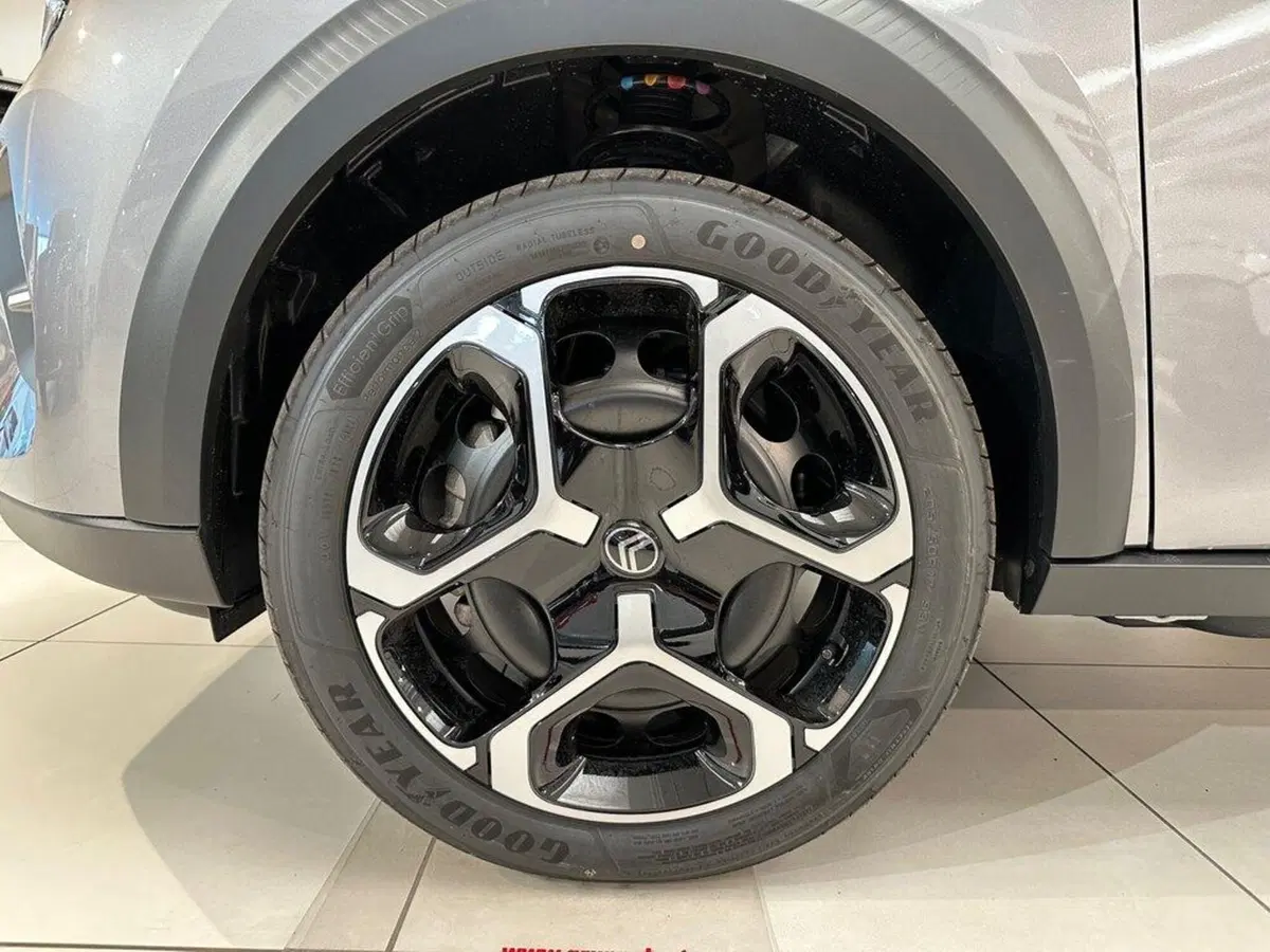 Citroen C3 Aircross nuova a Sondrio (9)