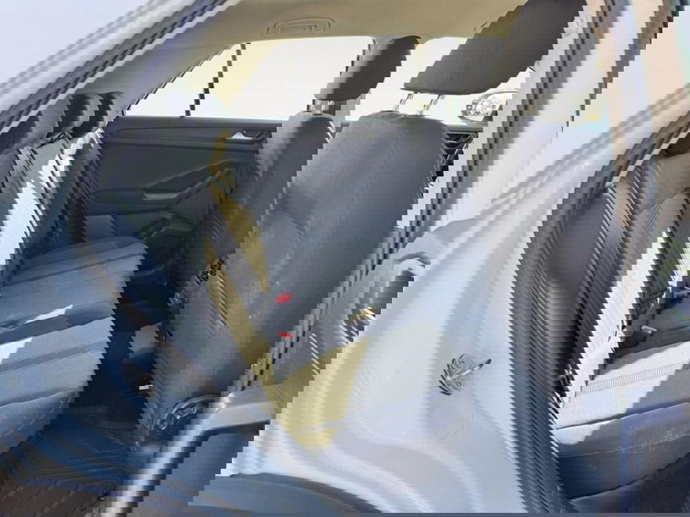 Volkswagen T-Roc usata a Ravenna (8)