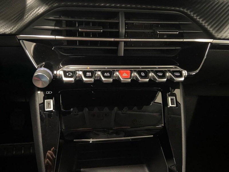 Peugeot 208 usata a Torino (11)