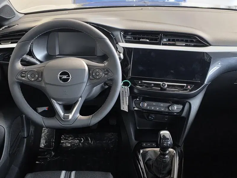 Opel Corsa nuova a Sondrio (14)