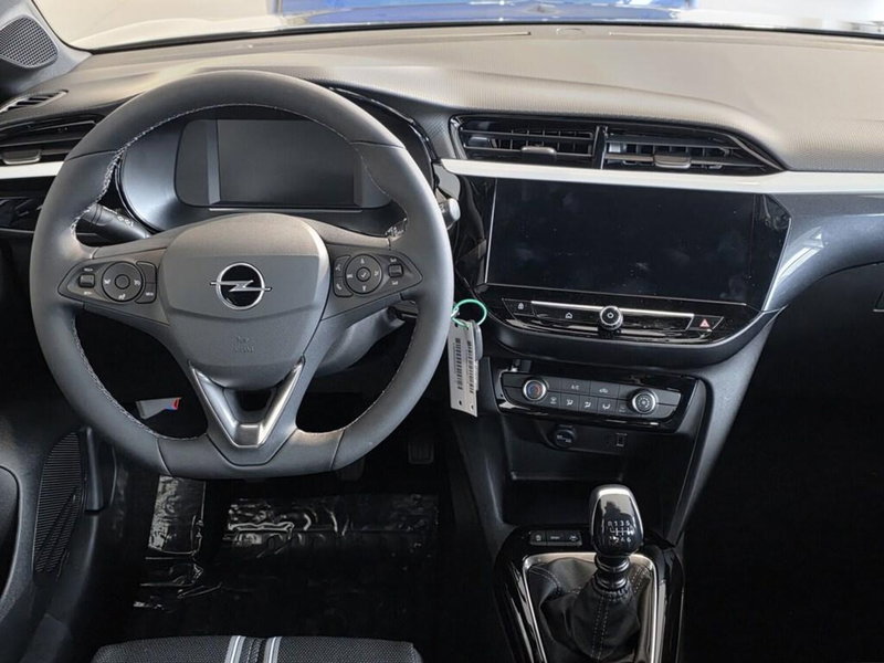 Opel Corsa nuova a Sondrio (14)