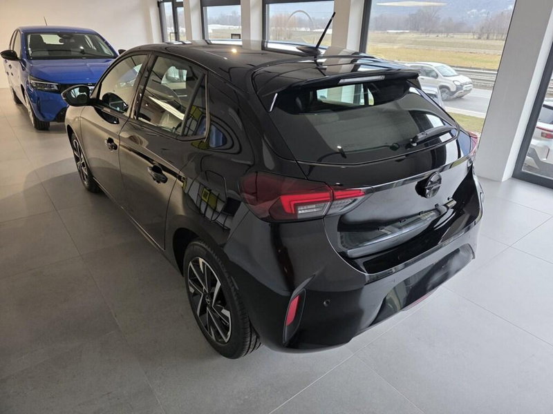 Opel Corsa nuova a Sondrio (3)