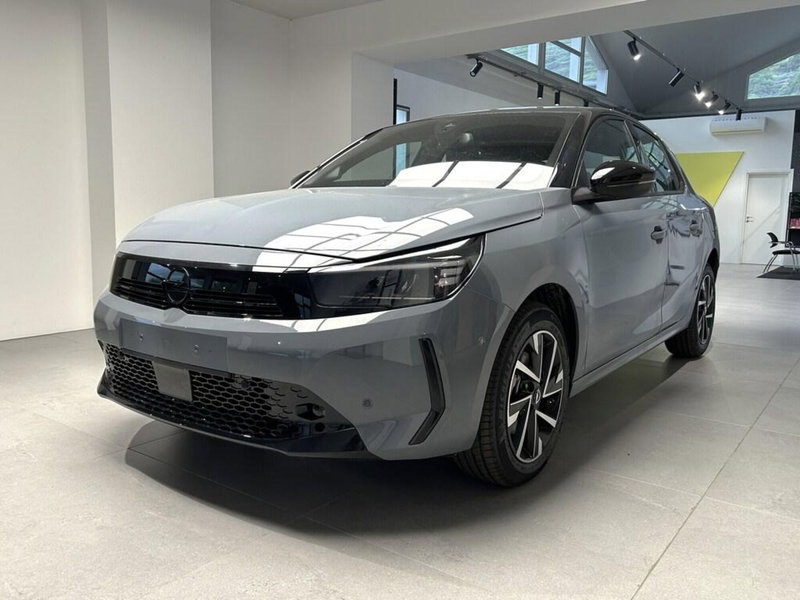 Opel Corsa nuova a Sondrio