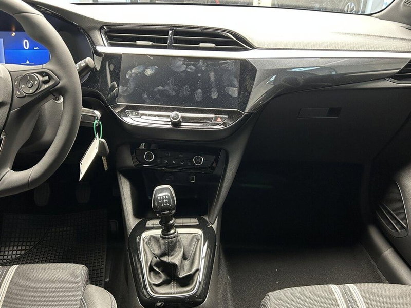 Opel Corsa nuova a Sondrio (12)