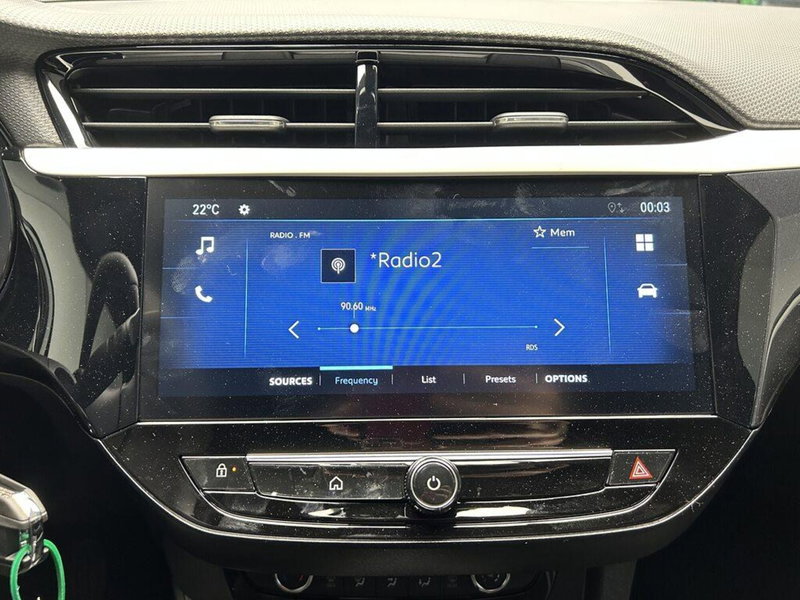 Opel Corsa nuova a Sondrio (15)