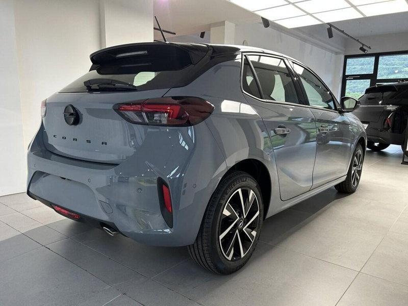 Opel Corsa nuova a Sondrio (5)
