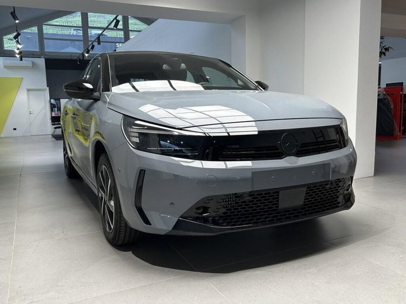 Opel Corsa nuova a Sondrio (6)