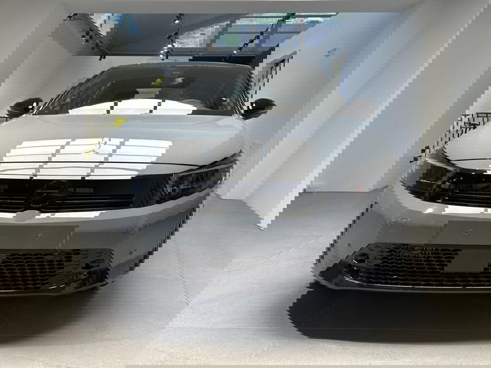 Opel Corsa nuova a Sondrio (7)