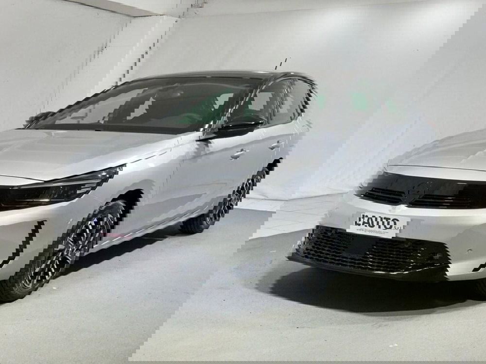 Opel Corsa nuova a Sondrio