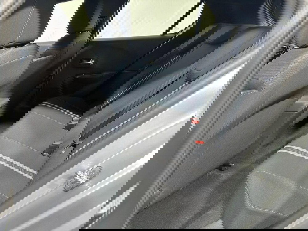 Opel Corsa nuova a Sondrio (11)