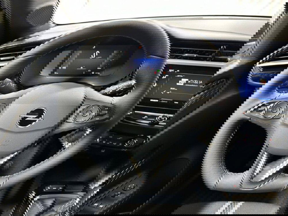 Opel Corsa nuova a Sondrio (14)