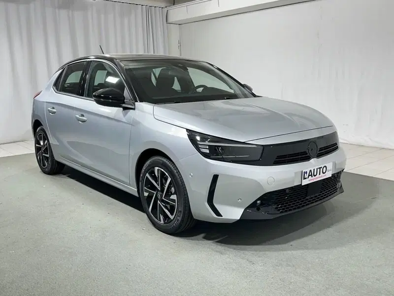 Opel Corsa nuova a Sondrio (3)