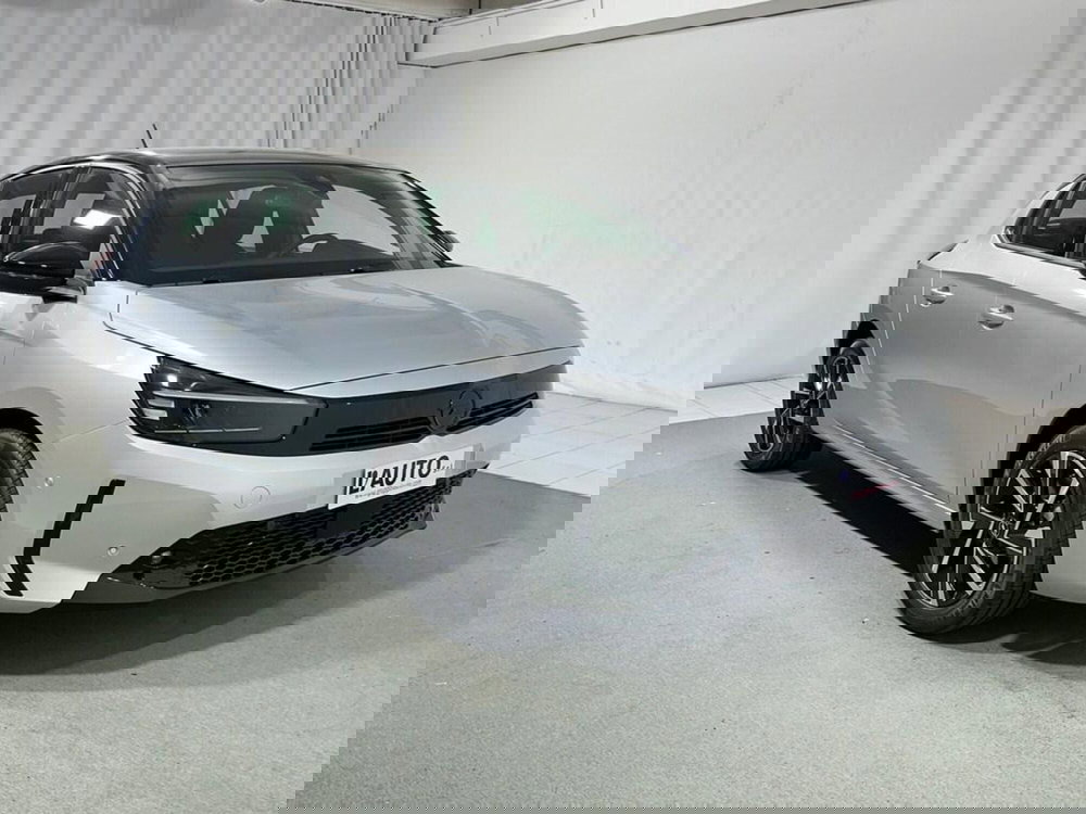 Opel Corsa nuova a Sondrio (3)