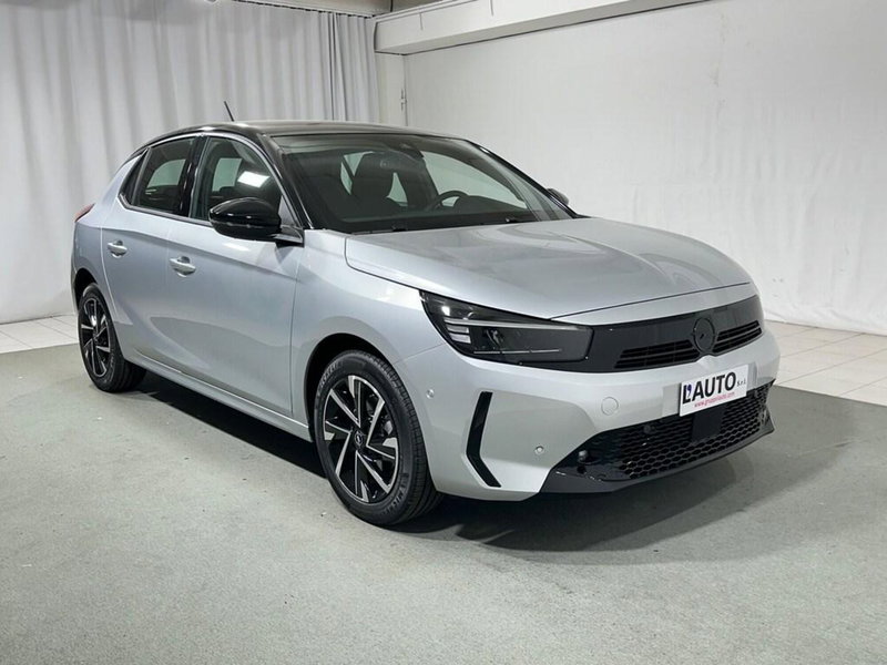 Opel Corsa nuova a Sondrio (3)