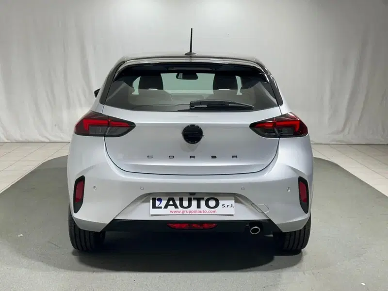 Opel Corsa nuova a Sondrio (6)