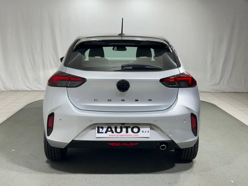 Opel Corsa nuova a Sondrio (6)