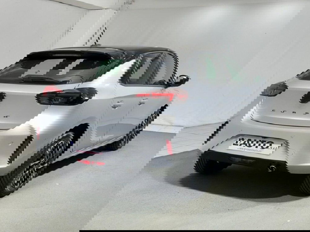 Opel Corsa nuova a Sondrio (7)