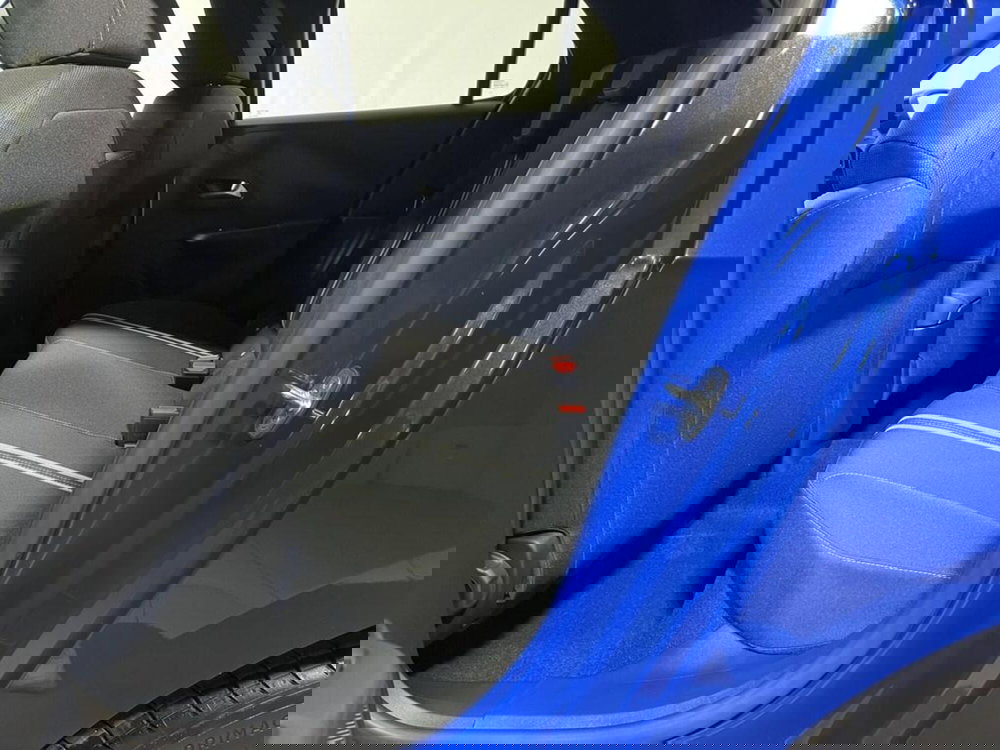 Opel Corsa nuova a Sondrio (11)