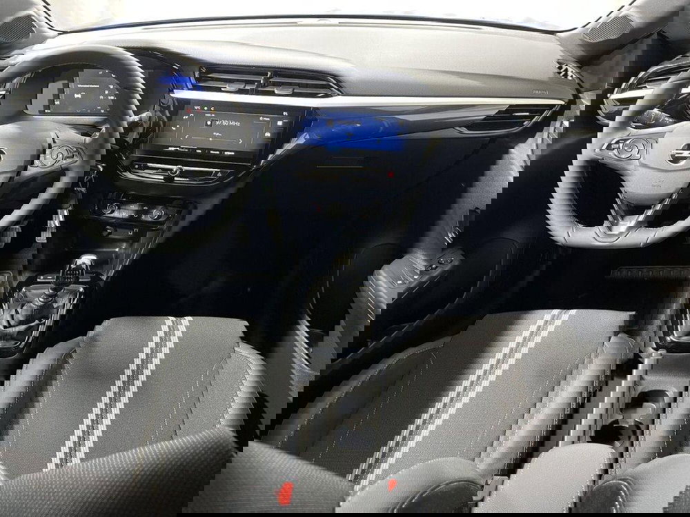 Opel Corsa nuova a Sondrio (12)