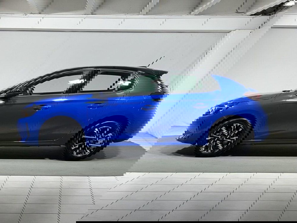 Opel Corsa nuova a Sondrio (2)