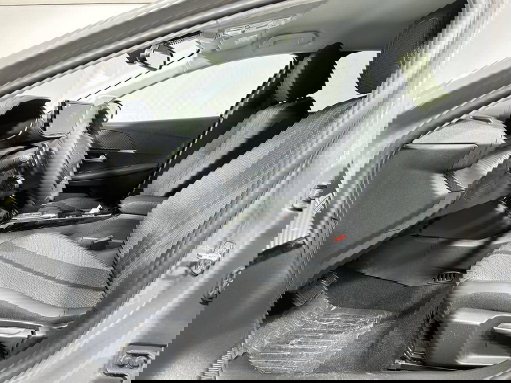 Peugeot 208 nuova a Sondrio (10)