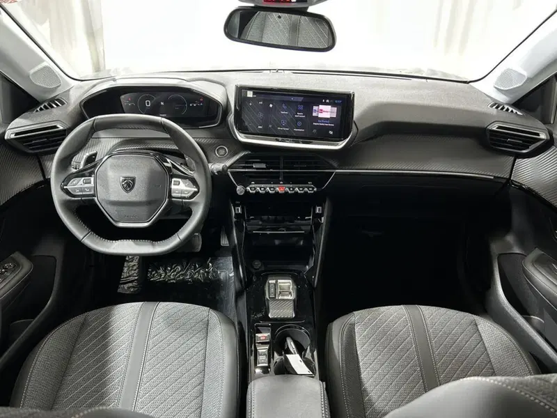 Peugeot 208 nuova a Sondrio (12)
