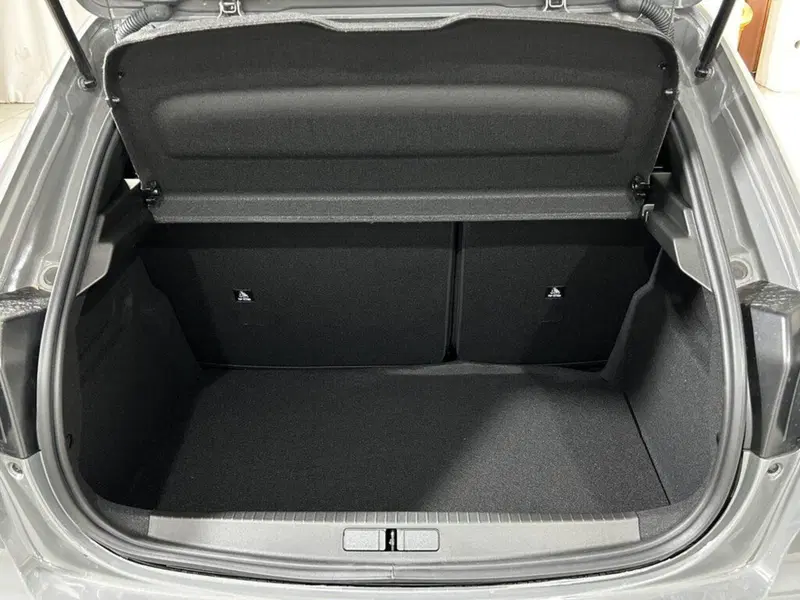 Peugeot 208 nuova a Sondrio (15)