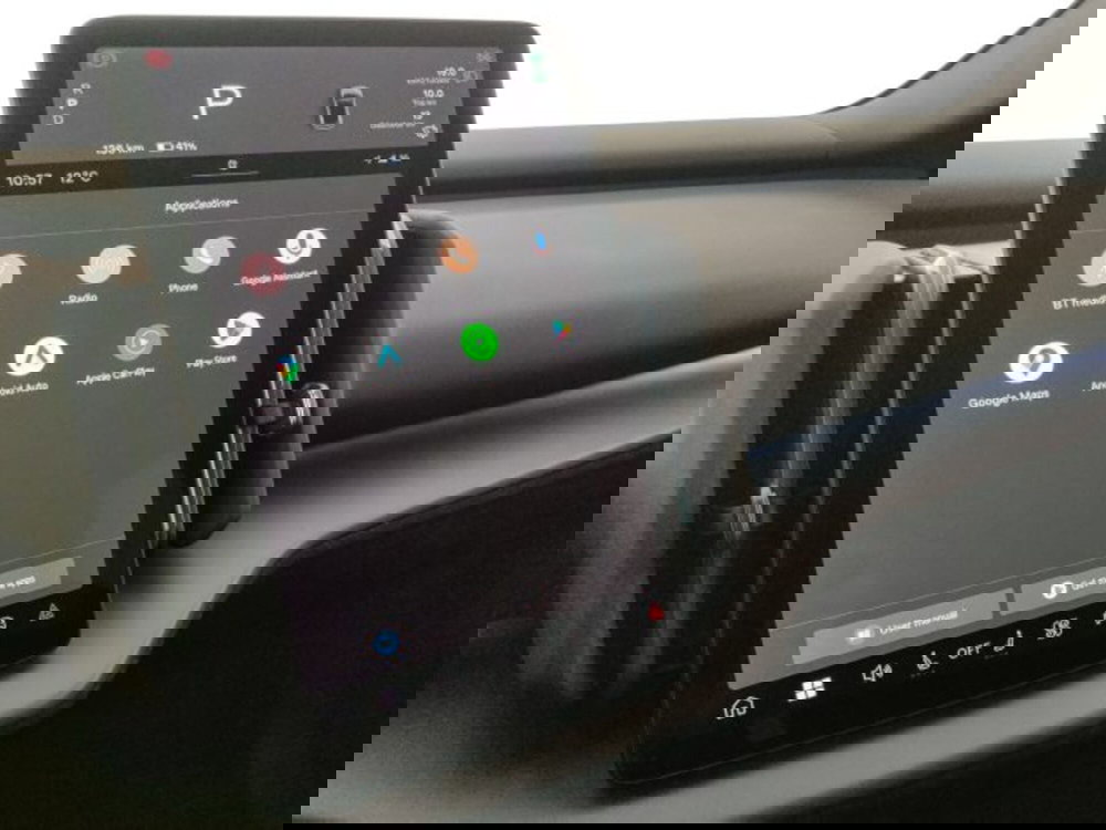 Volvo EX30 Cross Country nuova a Modena (16)