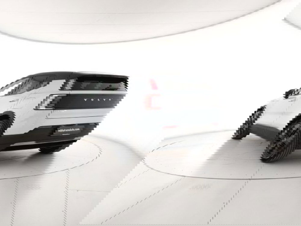 Volvo EX30 Cross Country nuova a Modena (3)