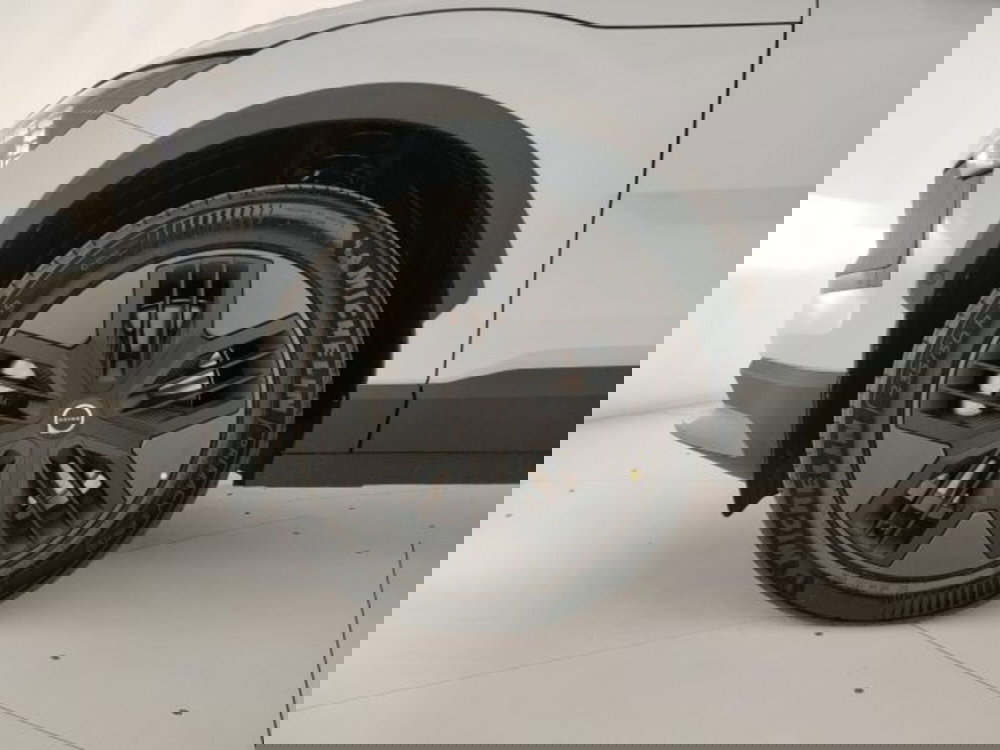 Volvo EX30 Cross Country nuova a Modena (8)