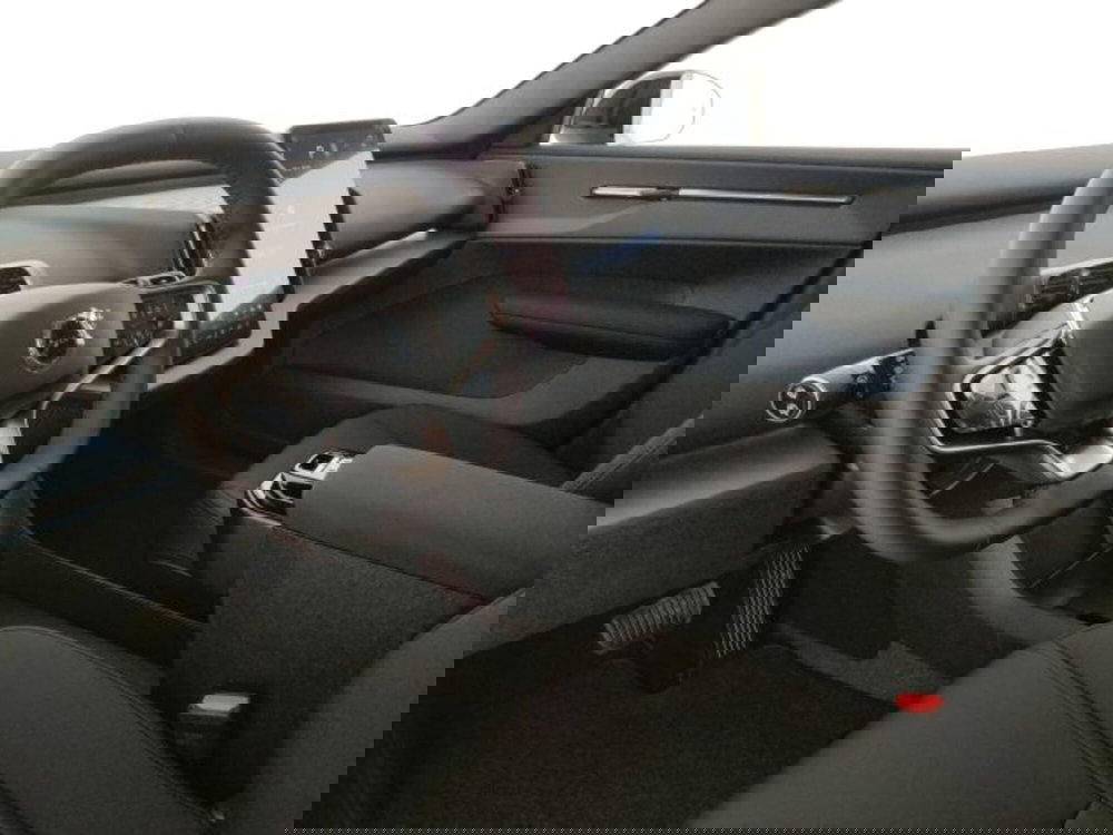 Volvo EX30 Cross Country nuova a Modena (9)