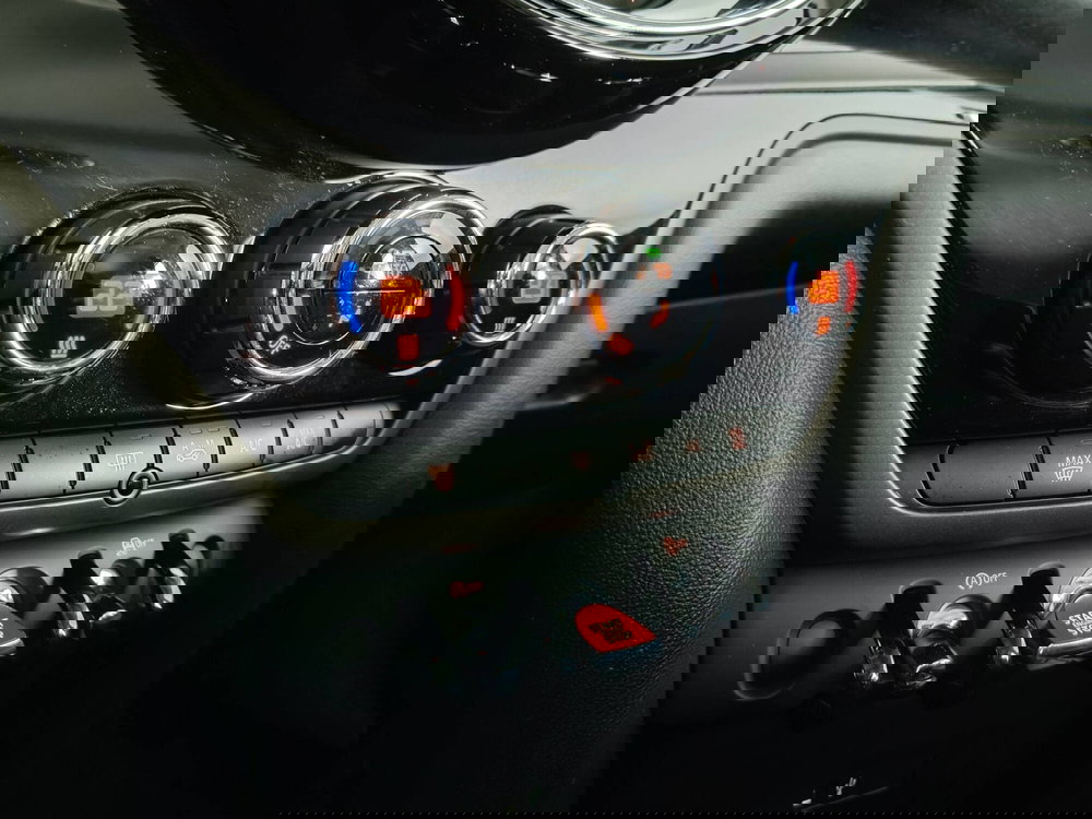 MINI Mini Countryman usata a Ascoli Piceno (16)