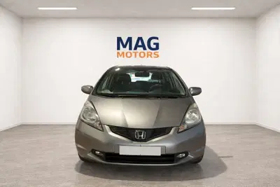 Honda Jazz 1.4 i-VTEC Executive i-Shift del 2010 usata a Rende