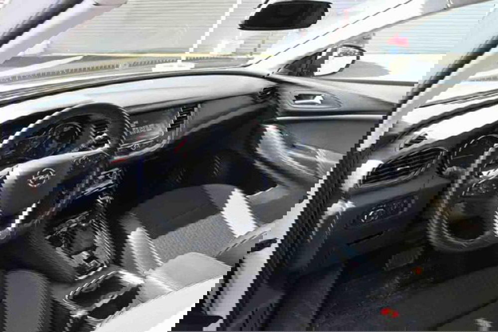 Opel Grandland X usata a Torino (11)