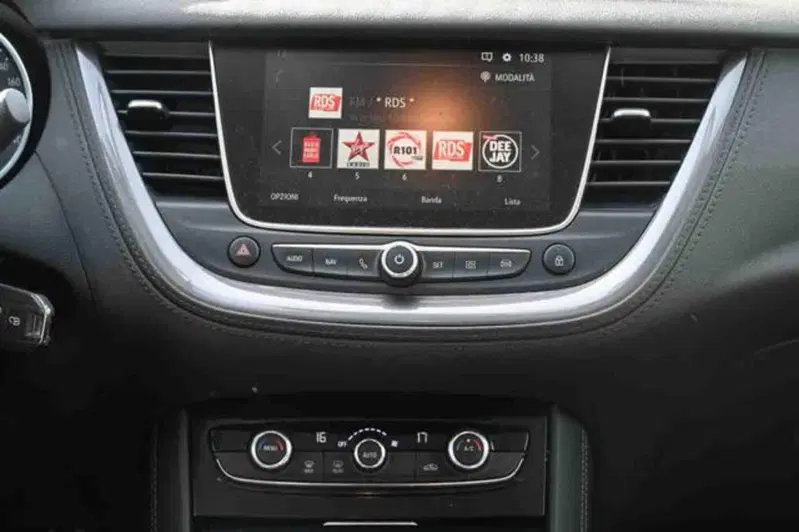 Opel Grandland X usata a Torino (17)
