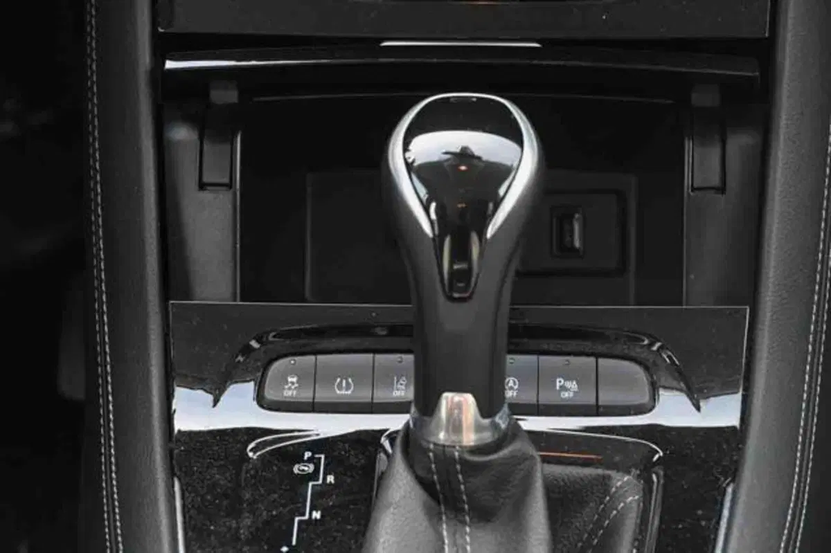 Opel Grandland X usata a Torino (18)