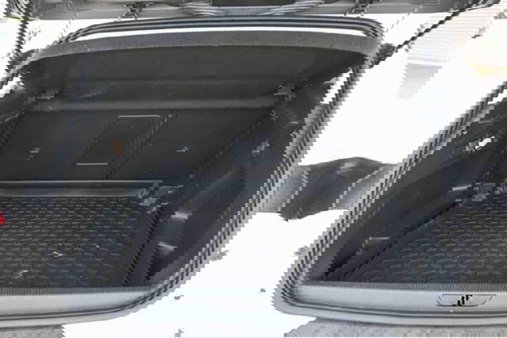 Opel Grandland X usata a Torino (9)