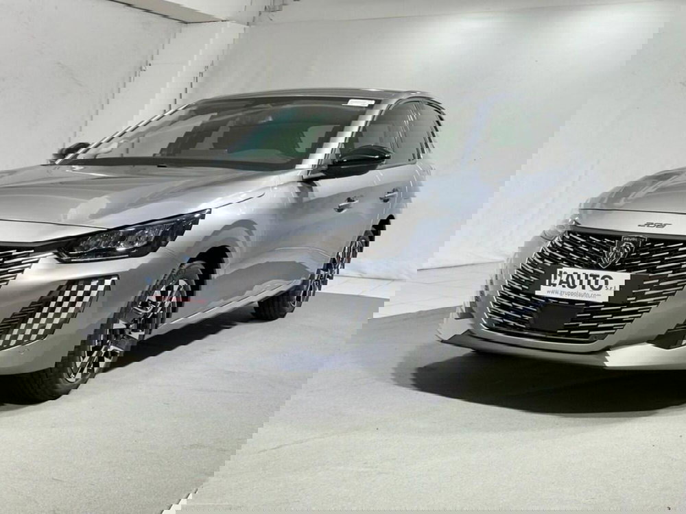 Peugeot 208 nuova a Sondrio